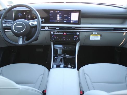 Used 2025 Hyundai Tucson SEL image 8