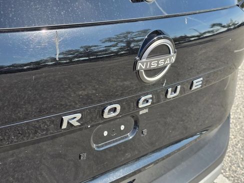 Used 2023 Nissan Rogue S FWD image 5