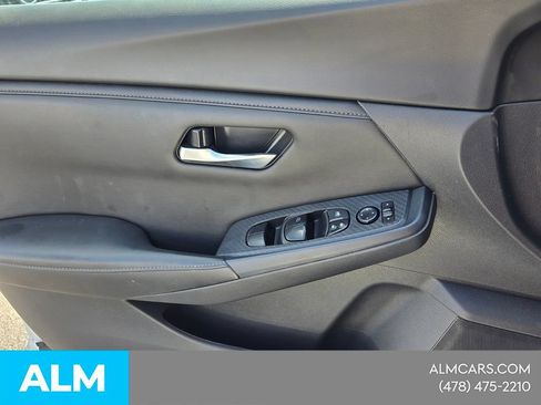 Used 2024 Nissan Sentra SV FWD image 31