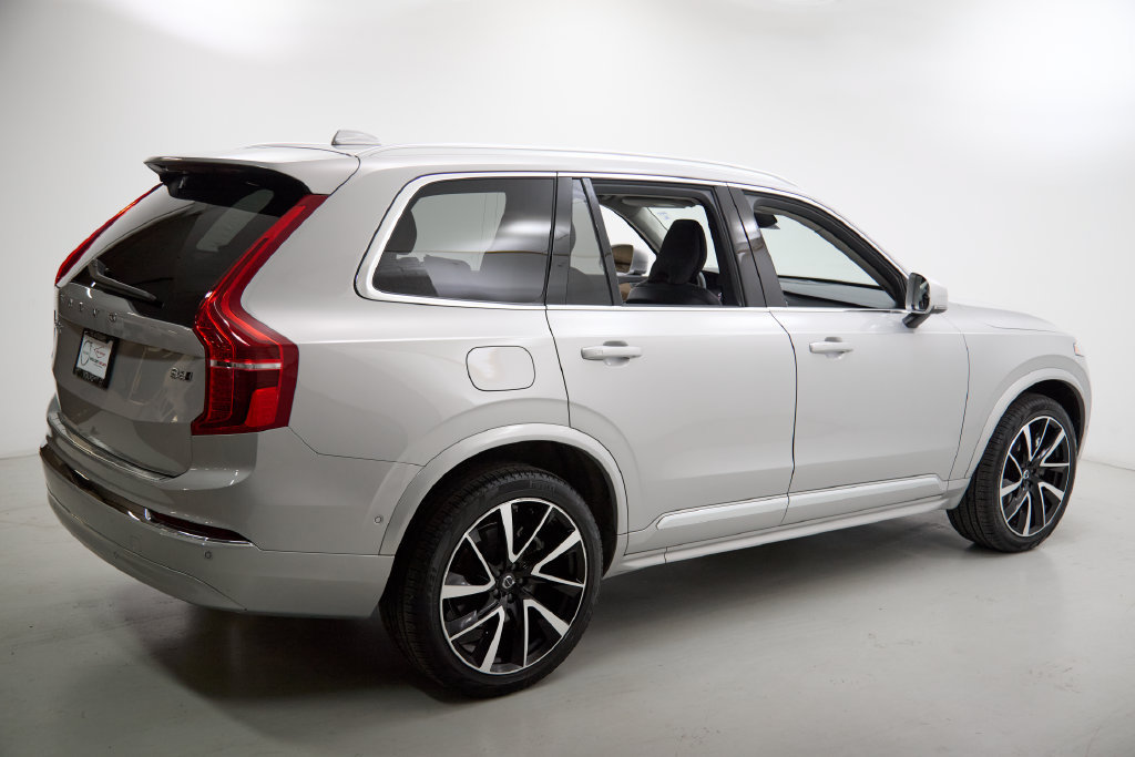 Certified 2024 Volvo XC90 B6 Plus w/ Protection Package Premier AWD/4WD image 9