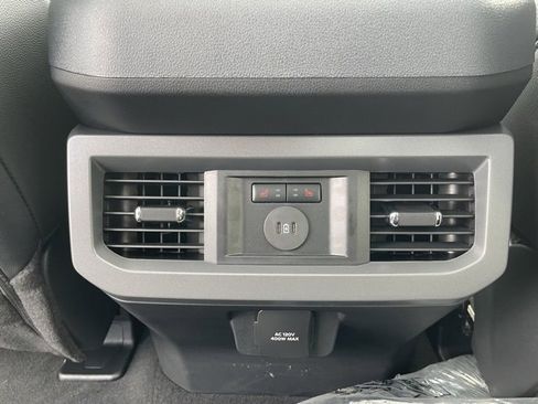 New 2025 Ford F350 Lariat w/ Lariat Ultimate Package image 18