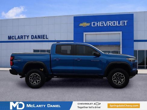 Used 2023 Chevrolet Colorado ZR2 w/ ZR2 Convenience Package III AWD/4WD image 6