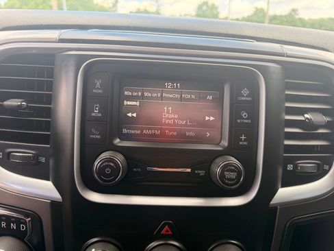 Used 2024 RAM 1500 Warlock AWD/4WD image 18