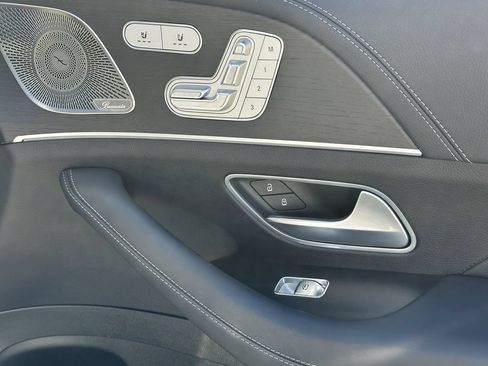 Certified 2023 Mercedes-Benz GLS 580 4MATIC image 17