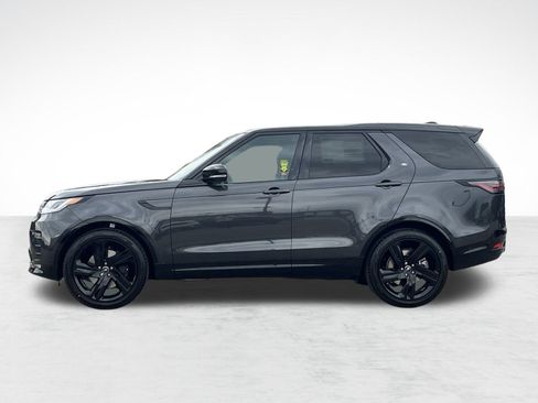 New 2025 Land Rover Discovery Dynamic SE image 2