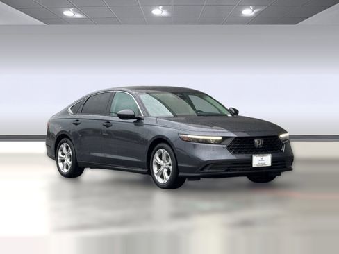 Used 2023 Honda Accord LX image 7