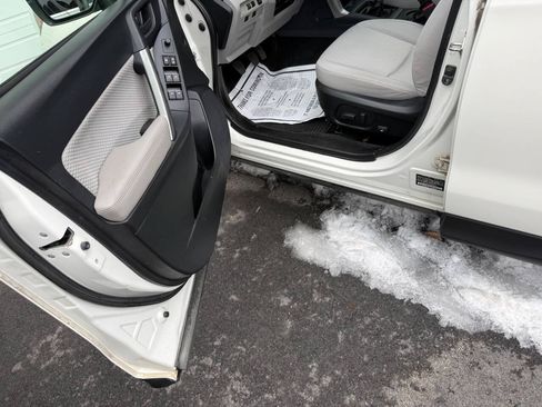 Used 2018 Subaru Forester 2.5i Premium AWD/4WD image 14
