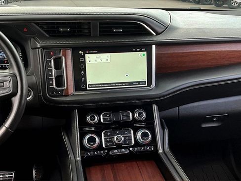 Used 2023 GMC Yukon XL Denali Ultimate image 6