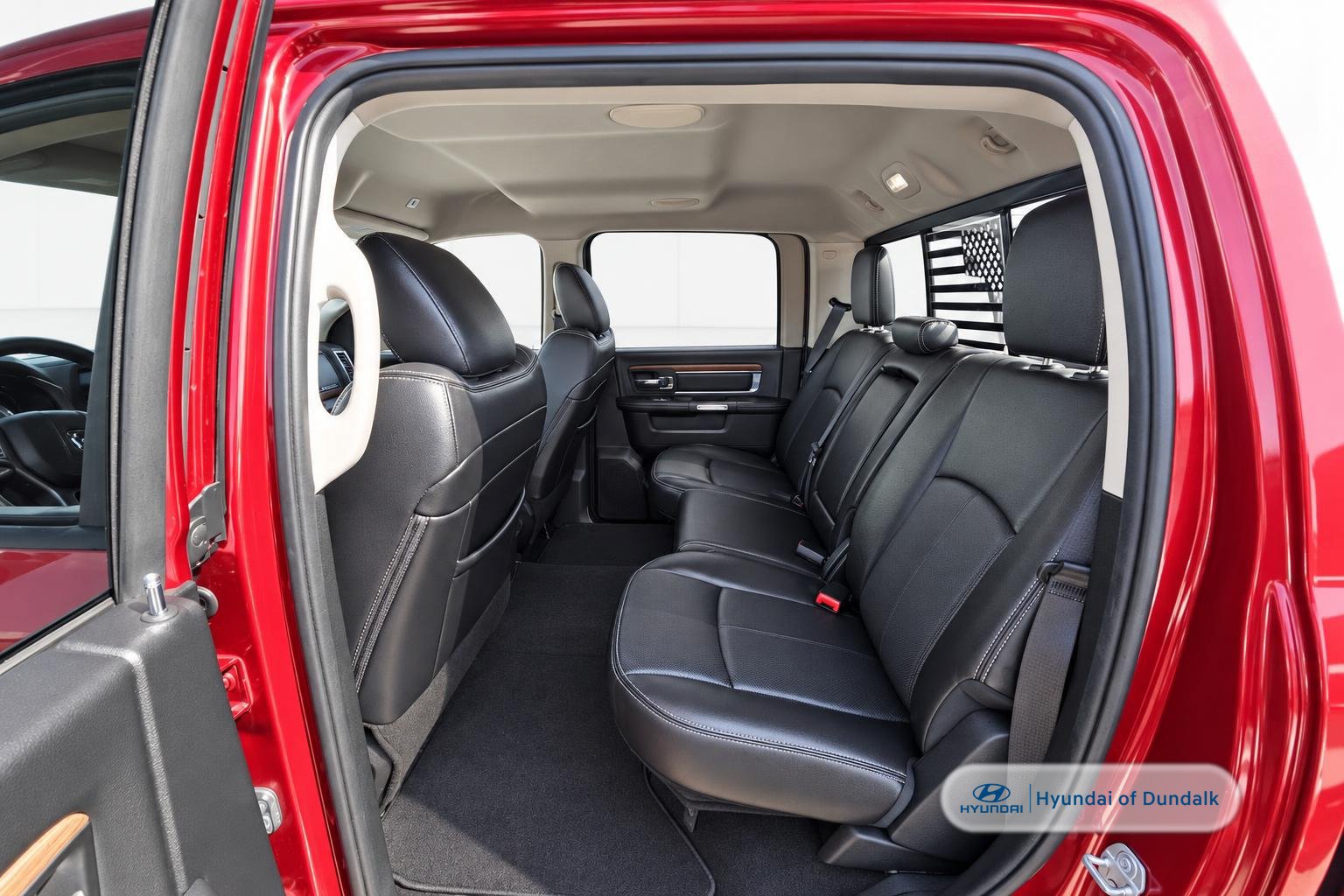 Used 2018 RAM 1500 Laramie w/ Convenience Group AWD/4WD image 7