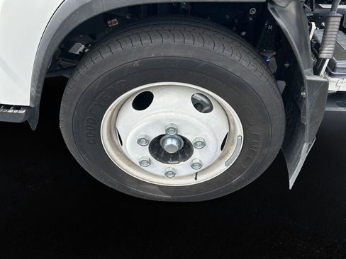 New 2024 Chevrolet Low Cab Forward RWD image 9