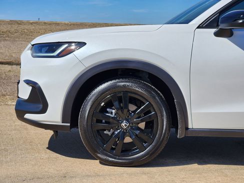 Certified 2026 Honda HR-V Sport image 13