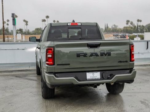 New 2026 RAM 1500 4x4 Crew Cab image 7