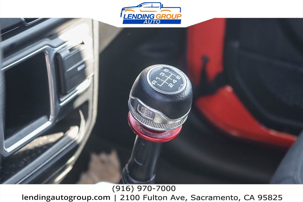 Used 2018 Jeep Wrangler Unlimited Sport AWD/4WD image 18