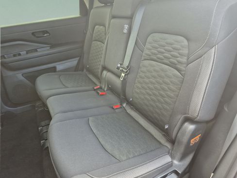 Certified 2024 Nissan Pathfinder SV AWD/4WD image 18