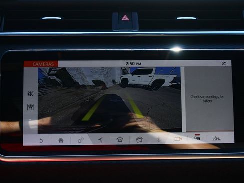 Used 2020 Land Rover Range Rover Velar S image 19