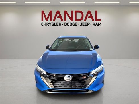 Used 2024 Nissan Sentra SR image 2