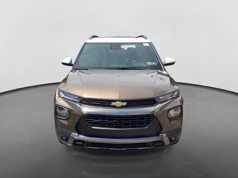 Used 2021 Chevrolet TrailBlazer ACTIV w/ Sun and Liftgate Package AWD/4WD image 2