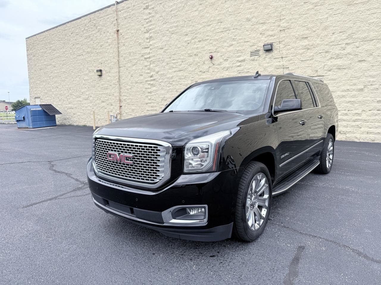 Used 2016 GMC Yukon XL Denali w/ Open Road Package AWD/4WD image 1
