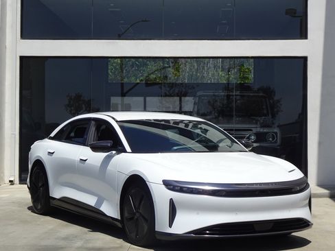 Used 2024 Lucid Air Touring AWD/4WD image 9