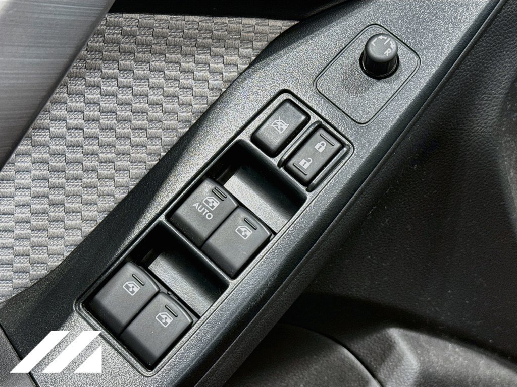 Used 2018 Subaru Forester 2.5i AWD/4WD image 19