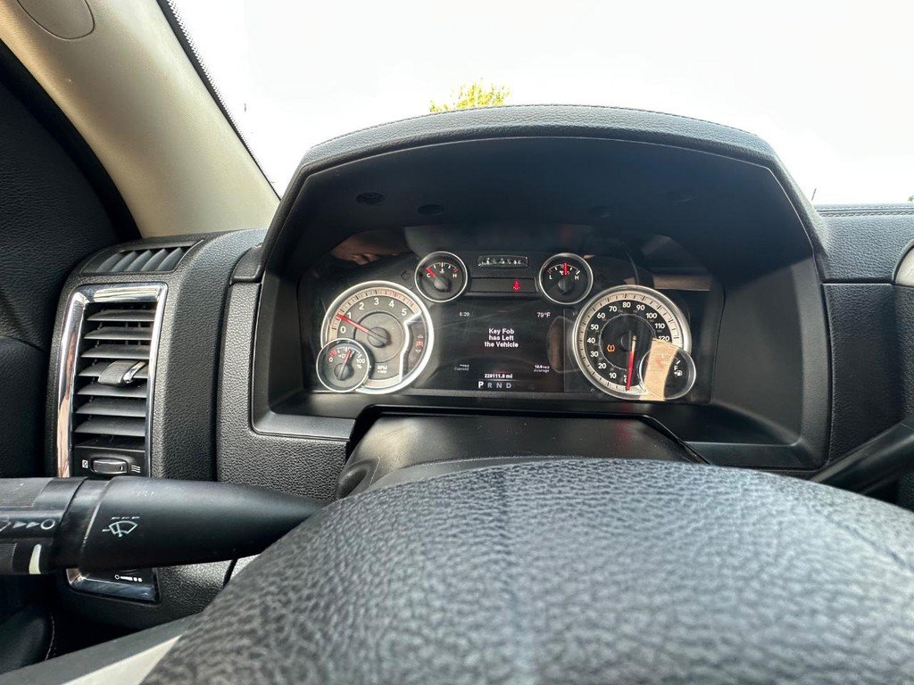 Used 2014 RAM 2500 Laramie AWD/4WD image 18