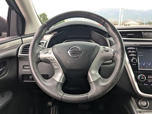 Used 2017 Nissan Murano SV AWD/4WD image 17