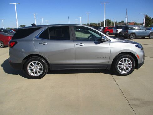 Used 2023 Chevrolet Equinox LT image 8