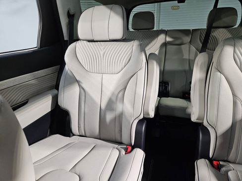 Used 2025 Hyundai Palisade Calligraphy AWD/4WD image 12