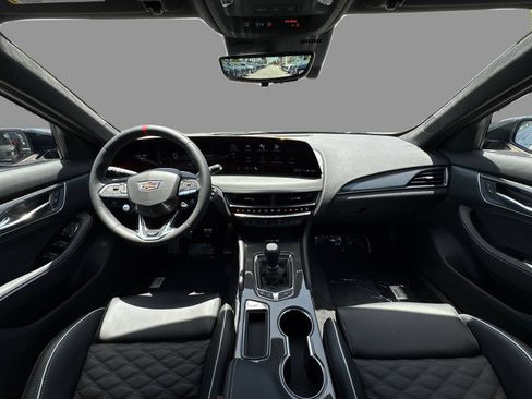 New 2026 Cadillac CT5 V Blackwing w/ Carbon Fiber 2 Package RWD image 21