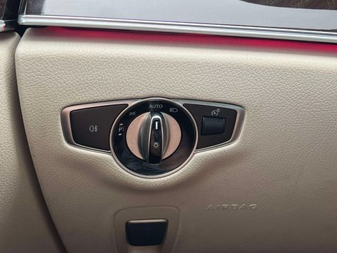 Used 2019 Mercedes-Benz E 300 image 29