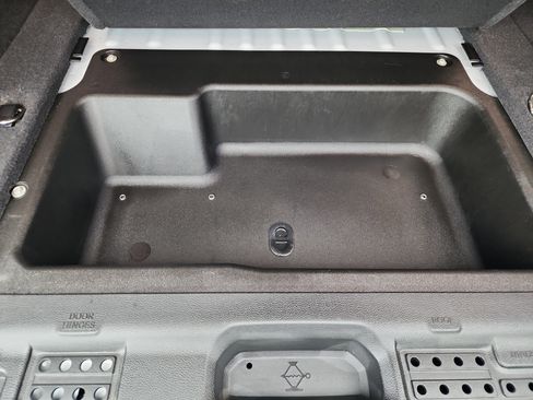 Used 2021 Jeep Wrangler Unlimited Sport image 31