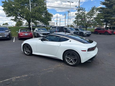 Used 2024 Nissan Z Sport w/ Floor Mat Package RWD image 11
