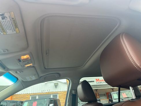 Used 2017 Subaru Outback 3.6R Touring image 21