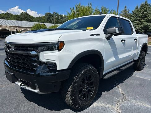 Used 2025 Chevrolet Silverado 1500 ZR2 w/ Technology Package AWD/4WD image 67