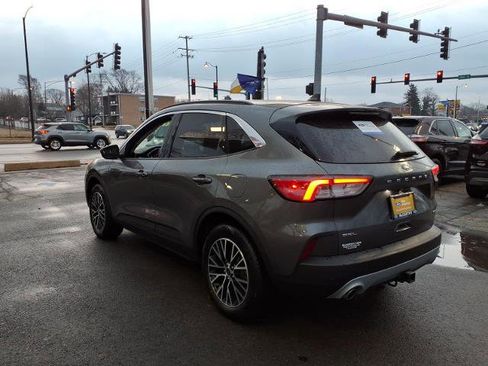 Certified 2022 Ford Escape SEL w/ Class II Trailer Tow Package image 5