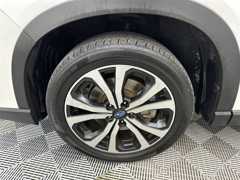 Used 2021 Subaru Forester Limited image 12