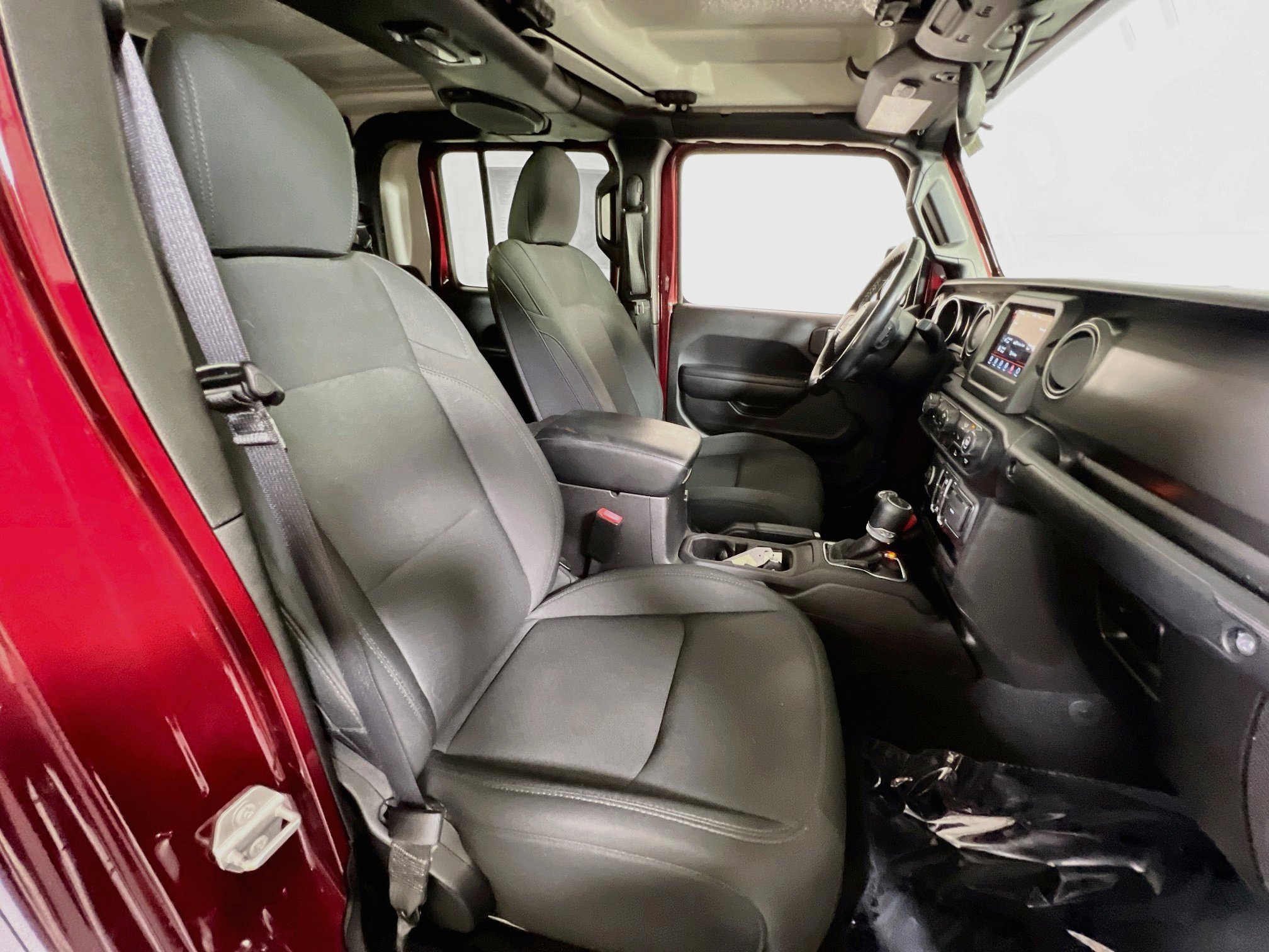 Used 2021 Jeep Gladiator Sport AWD/4WD image 26