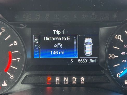 Used 2019 Ford Explorer XLT image 7