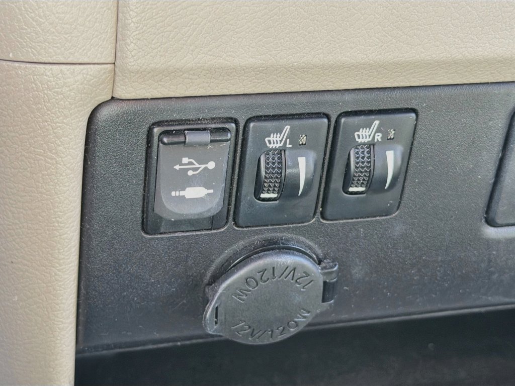 Used 2016 Toyota Sienna XLE FWD image 15