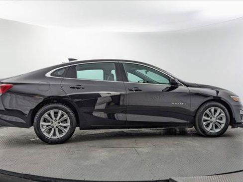Used 2025 Chevrolet Malibu LT FWD image 9