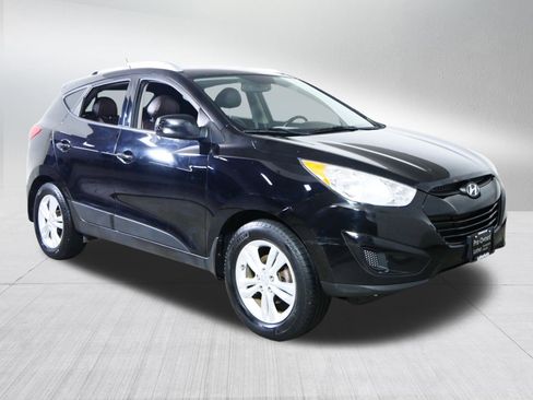 Used 2011 Hyundai Tucson GLS FWD image 1