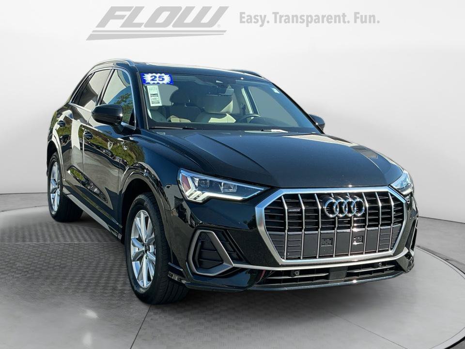 Used 2025 Audi Q3 2.0T Premium w/ Convenience Package AWD/4WD image 1