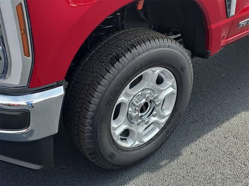 New 2026 Ford F250 XLT w/ XLT Premium Package image 15