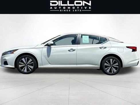 Used 2022 Nissan Altima 2.5 SV AWD/4WD image 7