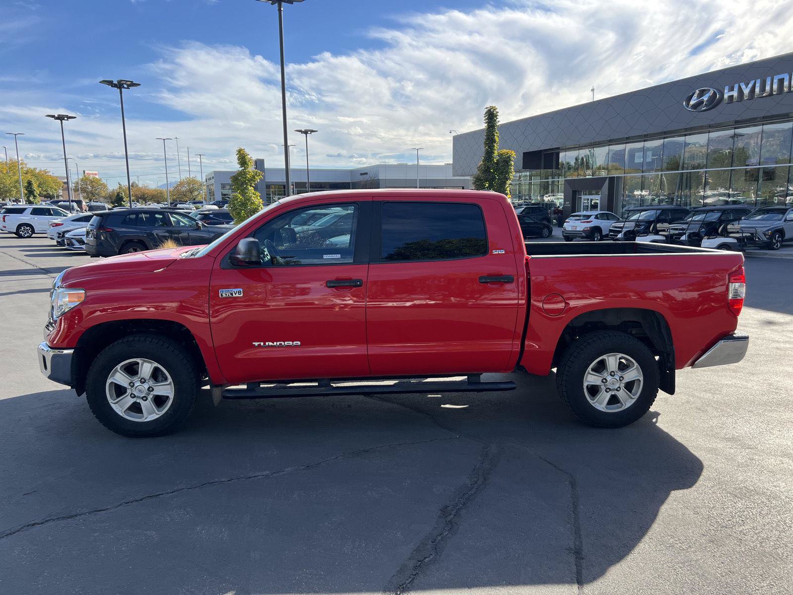Used 2014 Toyota Tundra SR5 w/ SR5 Upgrade Package AWD/4WD image 21