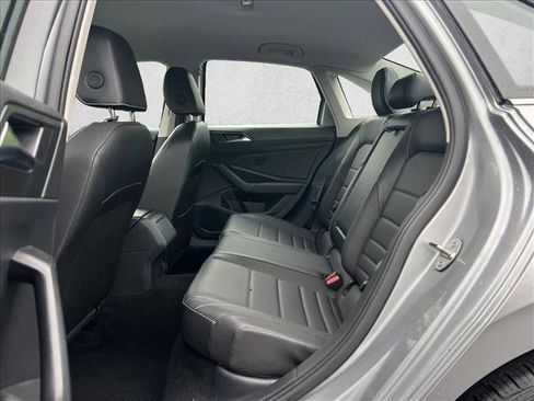 Used 2024 Volkswagen Jetta SE FWD image 16