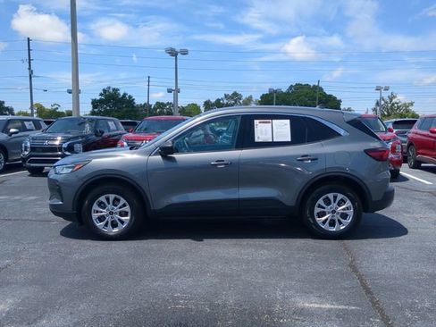 Used 2024 Ford Escape Active AWD/4WD image 9