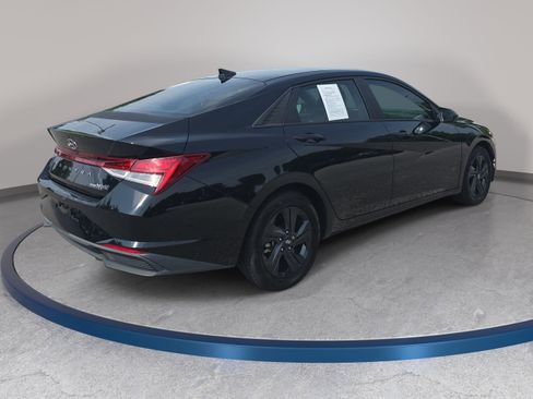 Used 2022 Hyundai Elantra Blue FWD image 6