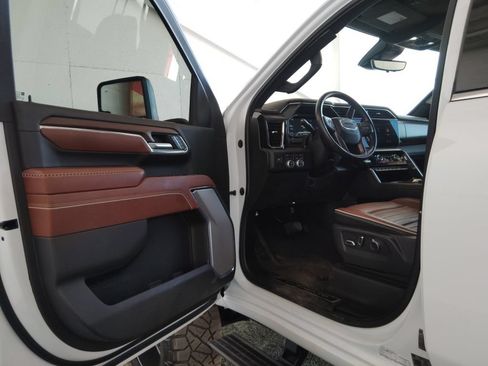 Used 2024 GMC Sierra 2500 Denali Ultimate AWD/4WD image 19