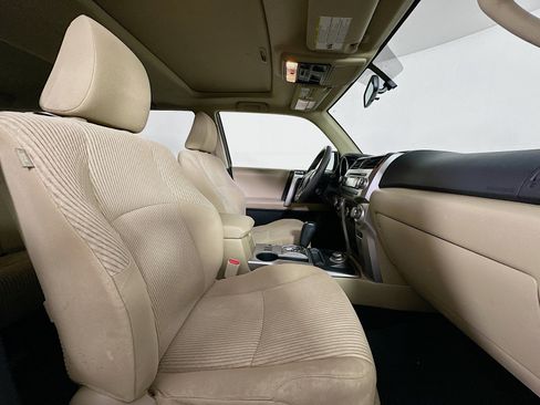 Used 2013 Toyota 4Runner SR5 w/ Convenience Pkg image 29